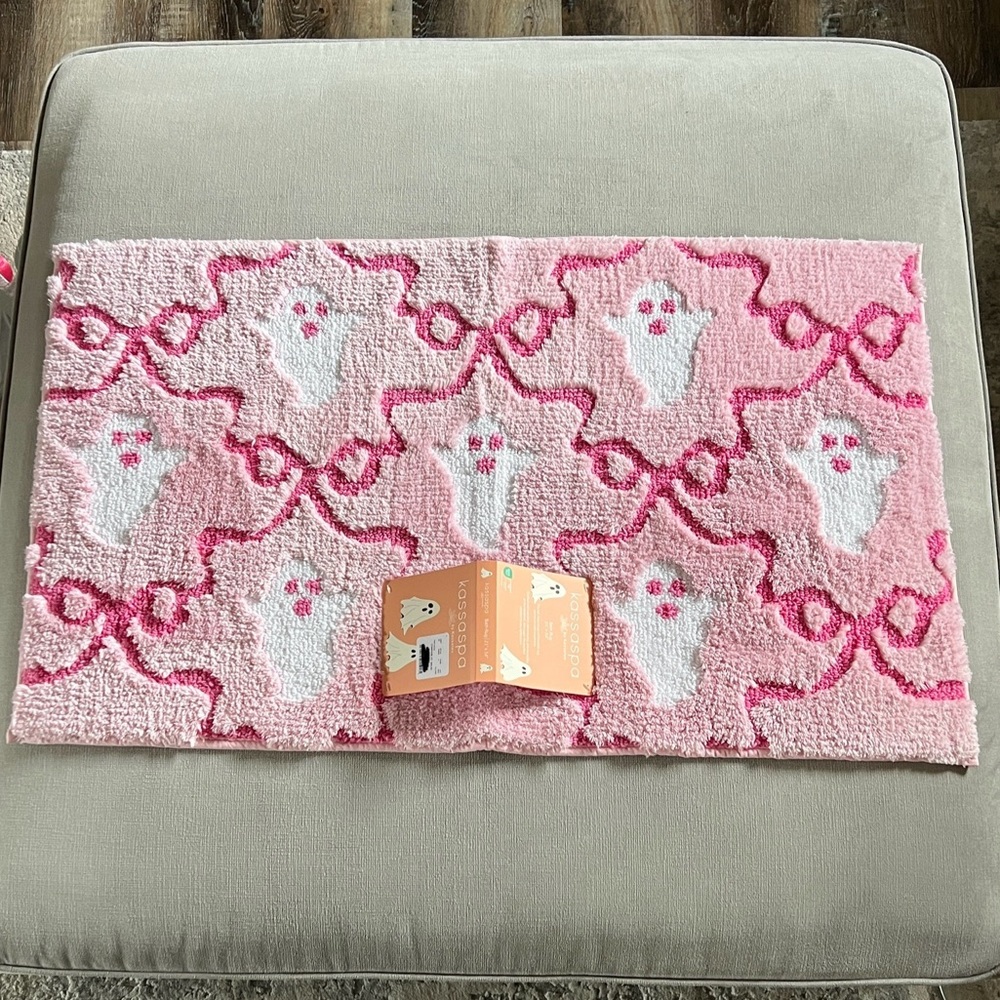 Kassaspa by Kassatex Ghost Bath Rug - Pink & White
